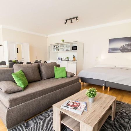 Apartment Kaiserstrasse Vienna Esterno foto